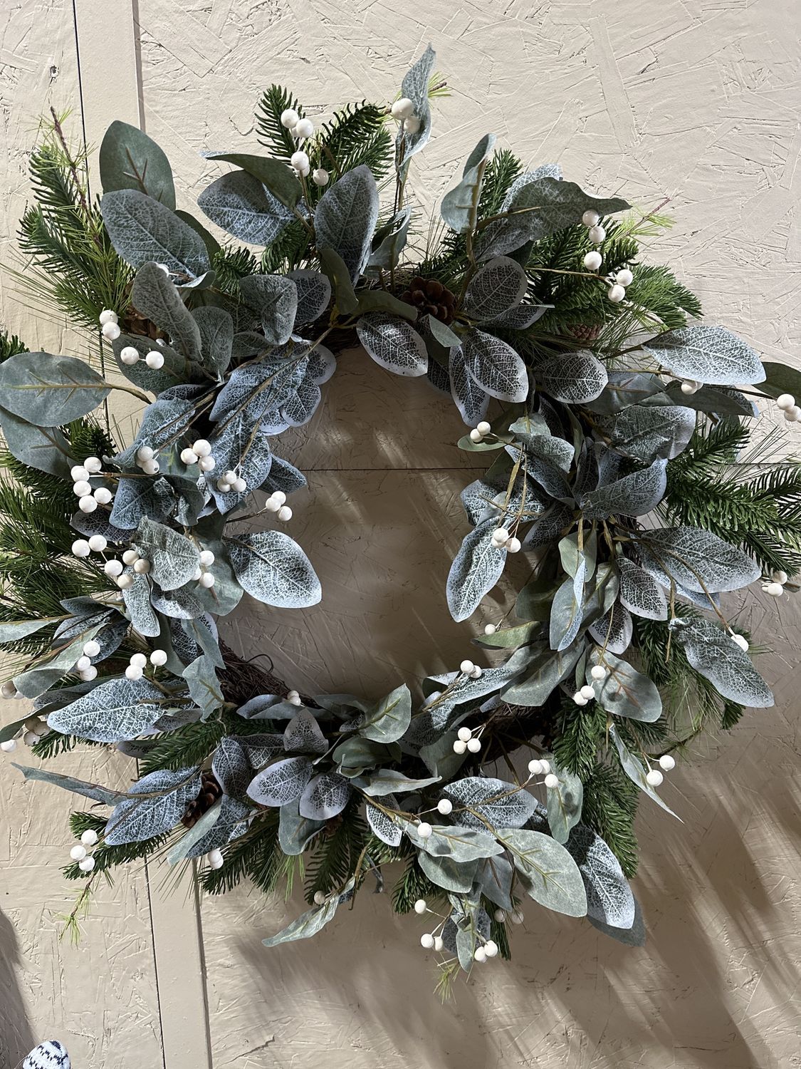 Wreath, Hosta Pine 28"
