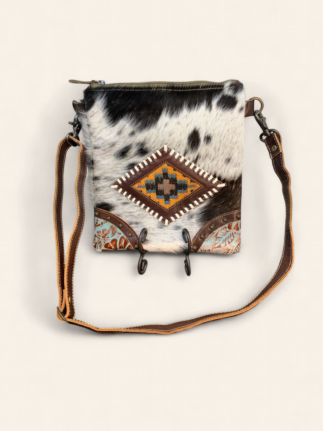 Crossbody, Stirring Canvas
