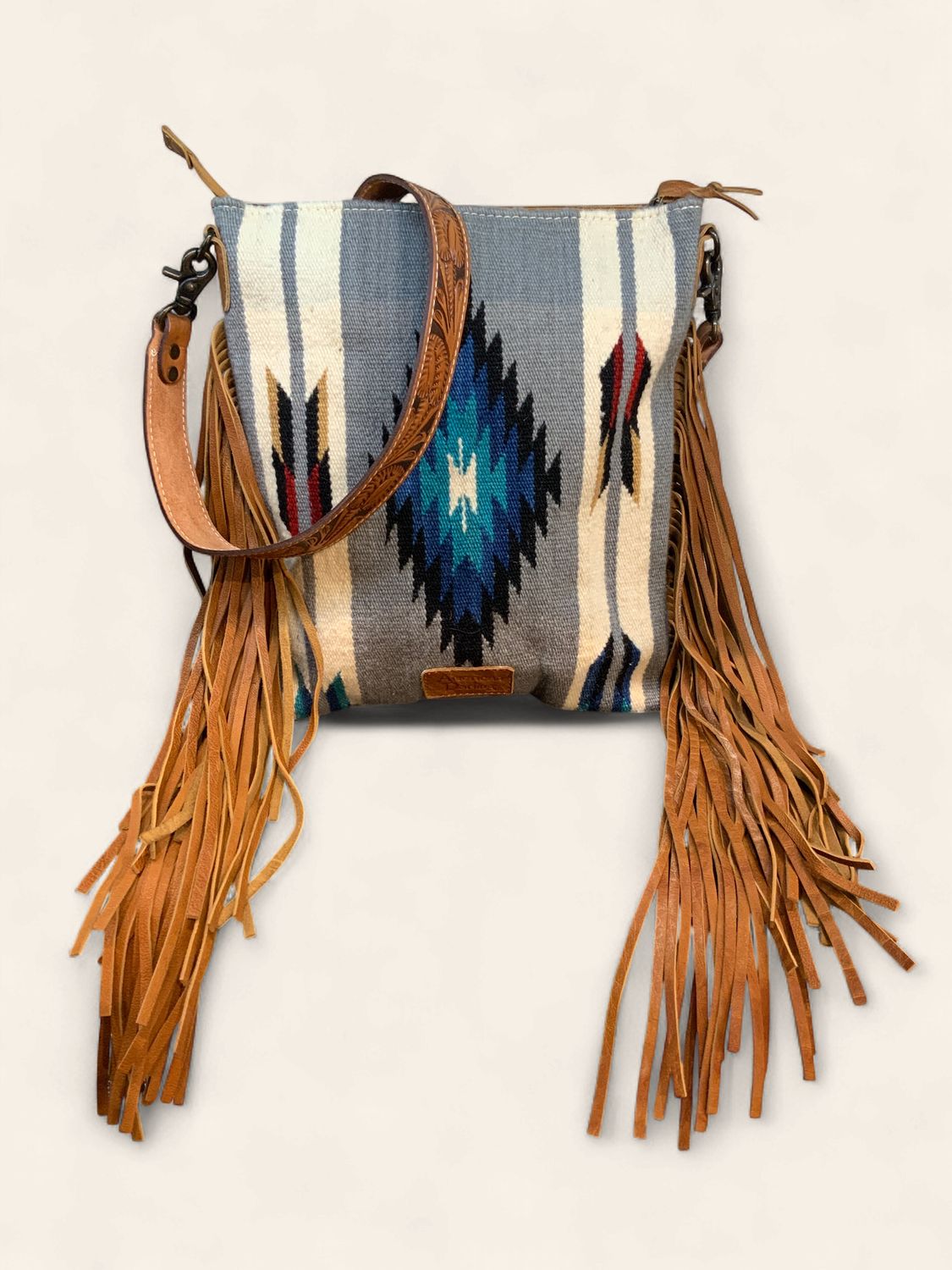 Crossbody, Woven w/fringe hnd tool str