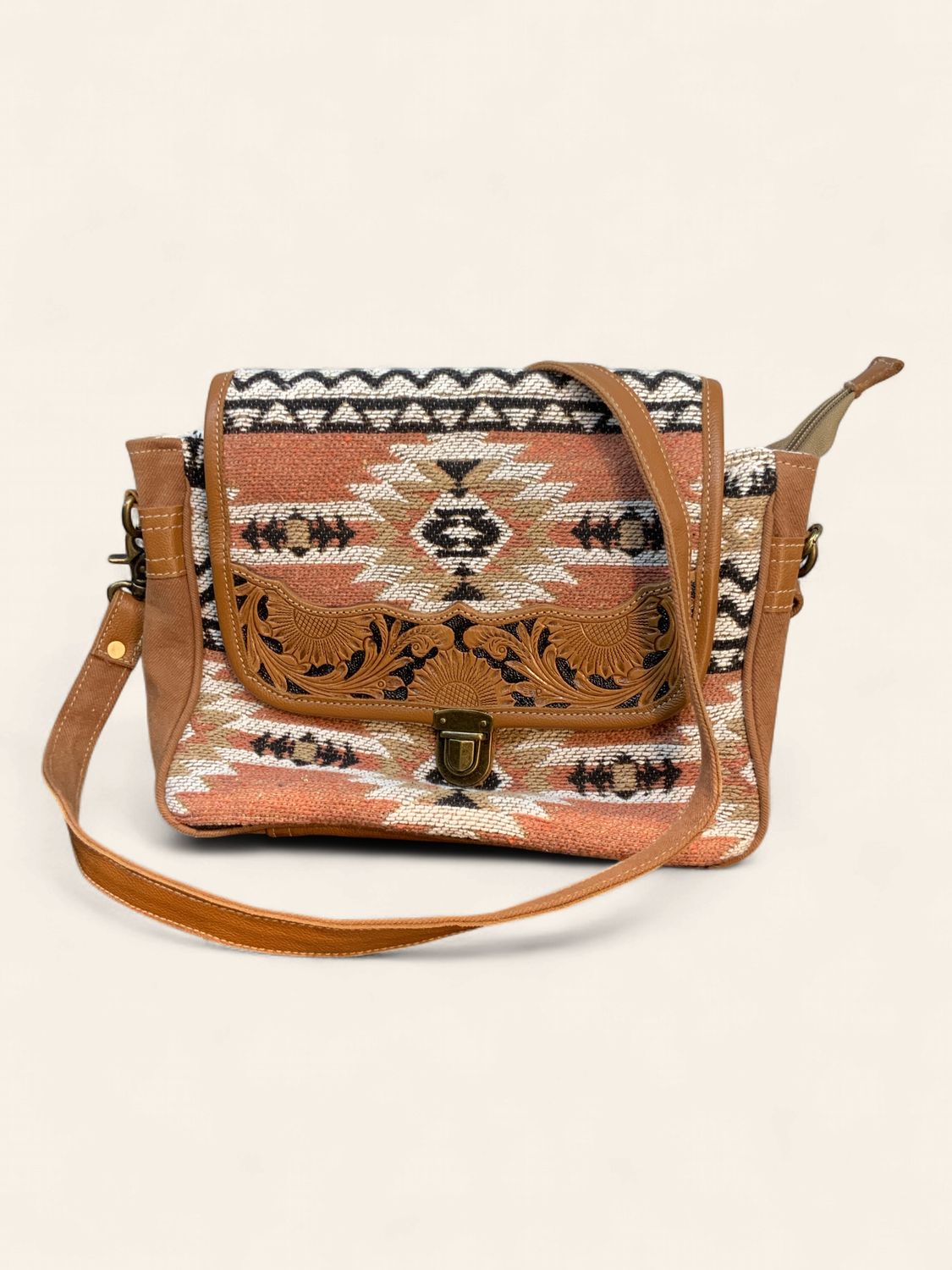 Handtooled Bag, Sansa Alfama