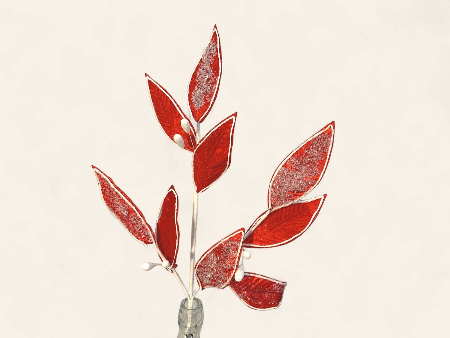 Spray, Frosty Velvet Leaf Red/White
