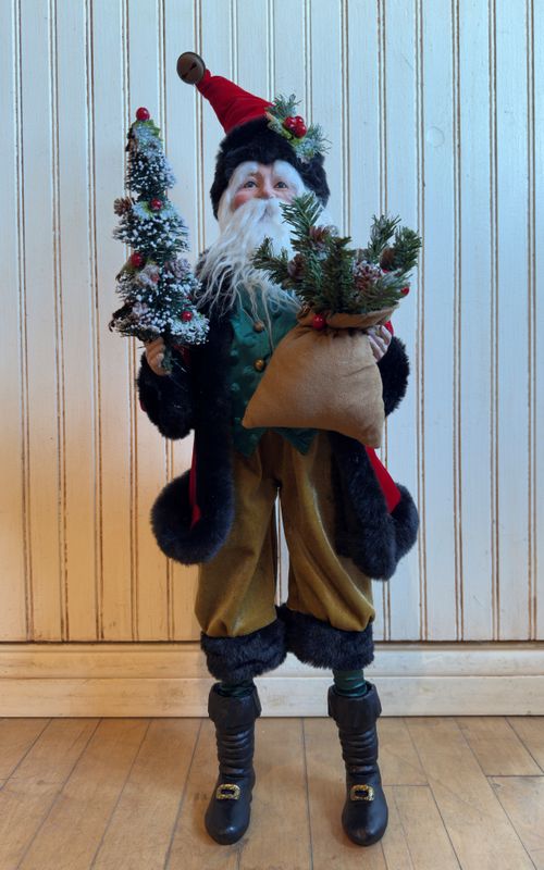 Figurine, 27" Santa w/Fur Trim and Tree