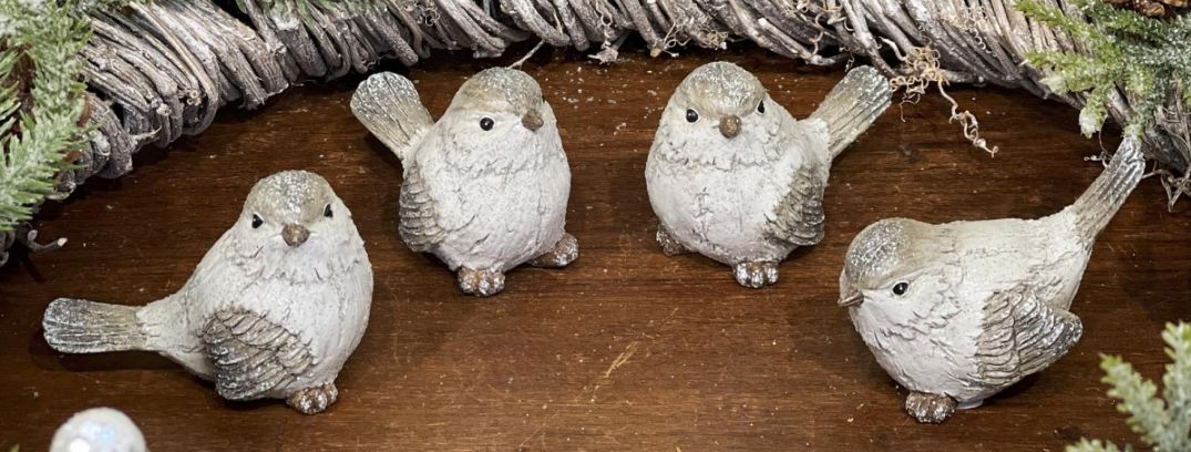 Figurine, 4" White Glitter Chickadee Asst