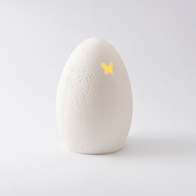 Voorjaarslamp met vlinders en bloemen