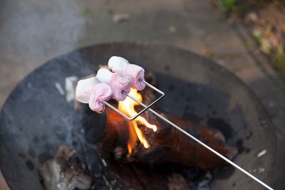 Marshmallow pin