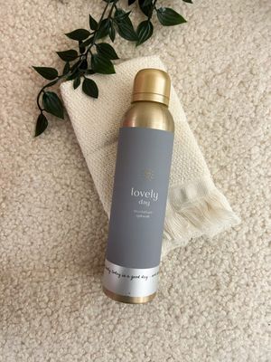 Doucheschuim : "Lovely day"