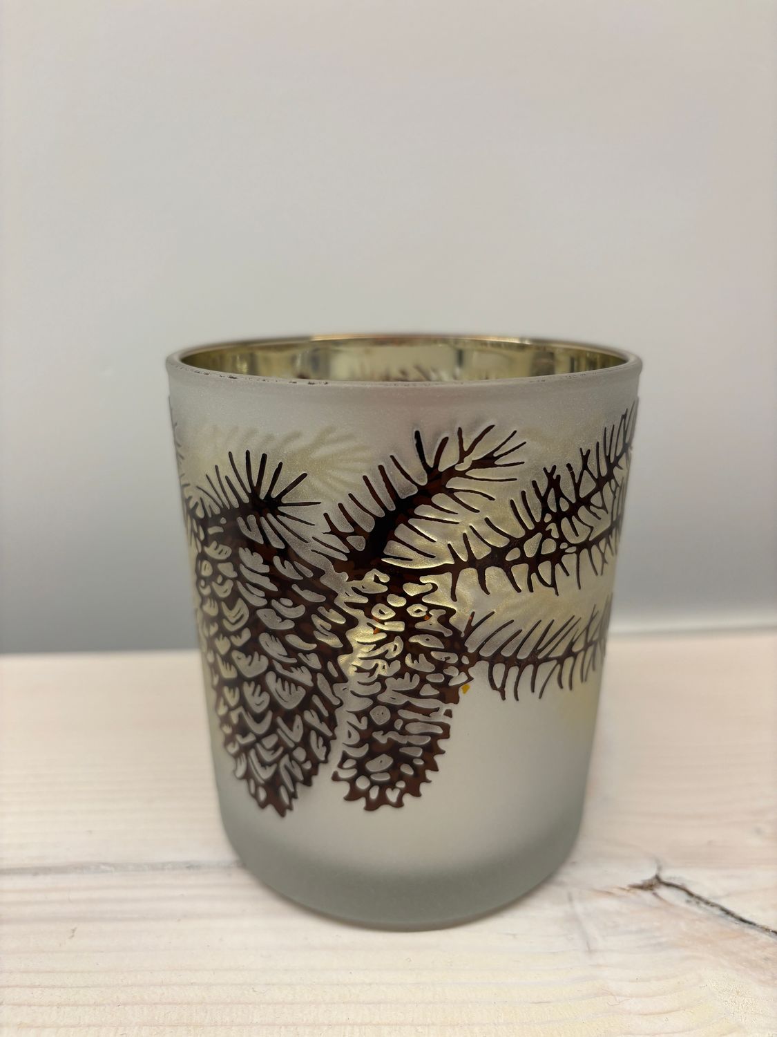 Theelichthouder : 'Dennenappels'