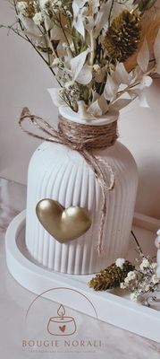 Vaasje met droogbloemetjes