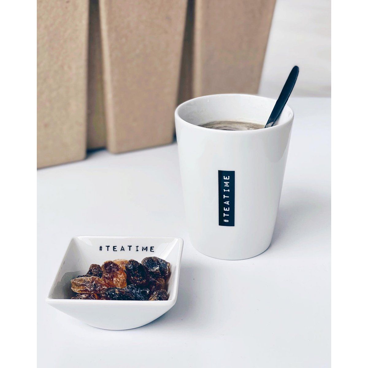 Mok : '# TEATIME'