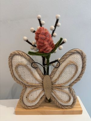 Vlindervaasje met vilten bloemen