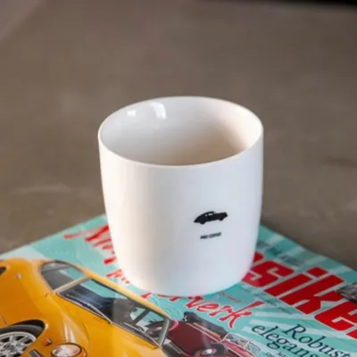 Mok : 'Car and coffee'