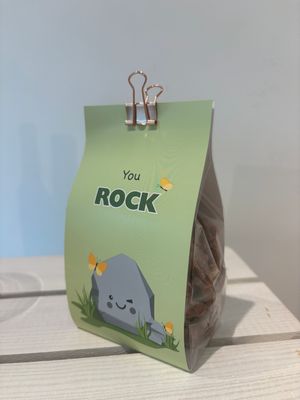 Zakje pindarotsjes : 'You rock'