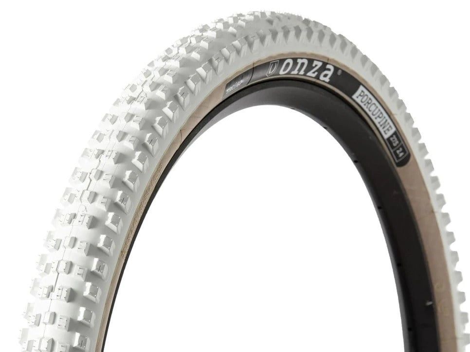 Onza Porcupine Tire, 29&quot; x 2.4&quot; - White/Skinwall