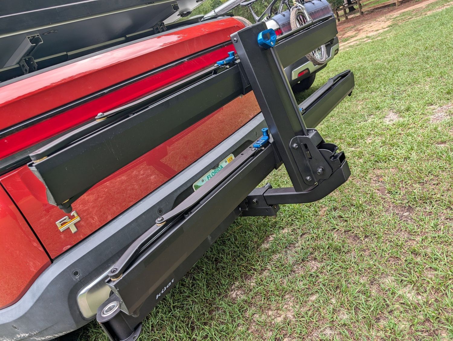 RockyMounts GuideRail Platform Hitch Rack
