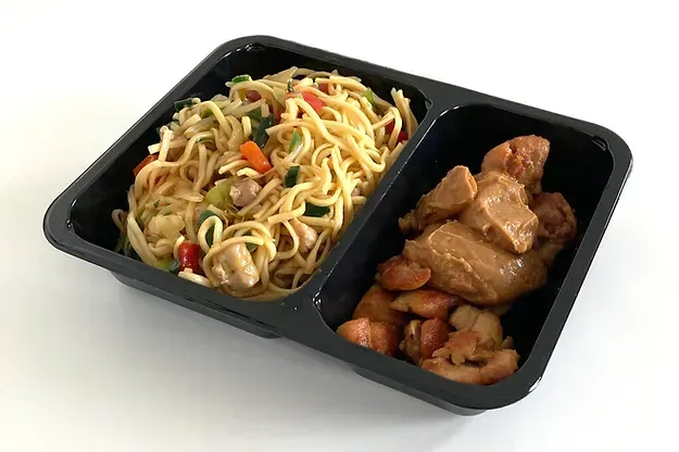 Bami goreng met saté