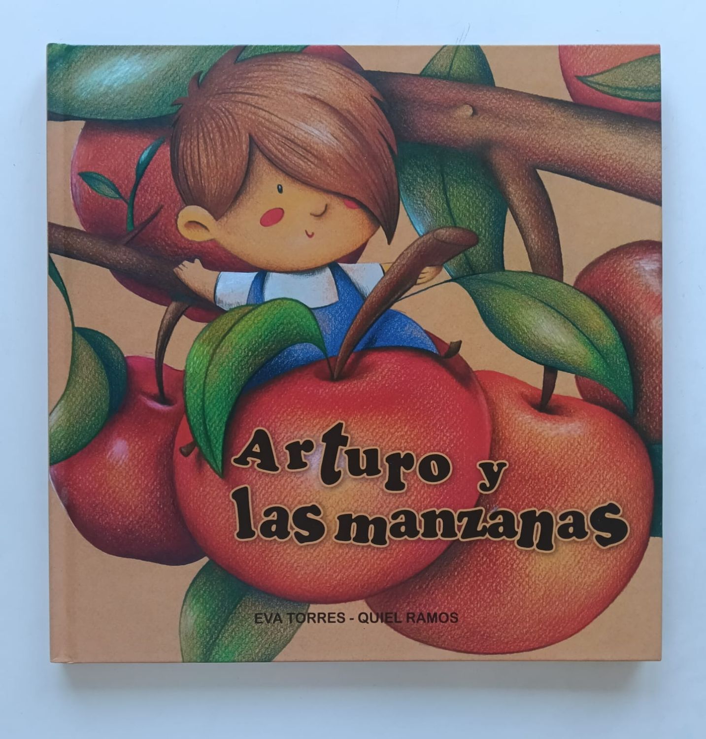 ARTURO Y LAS MANZANAS