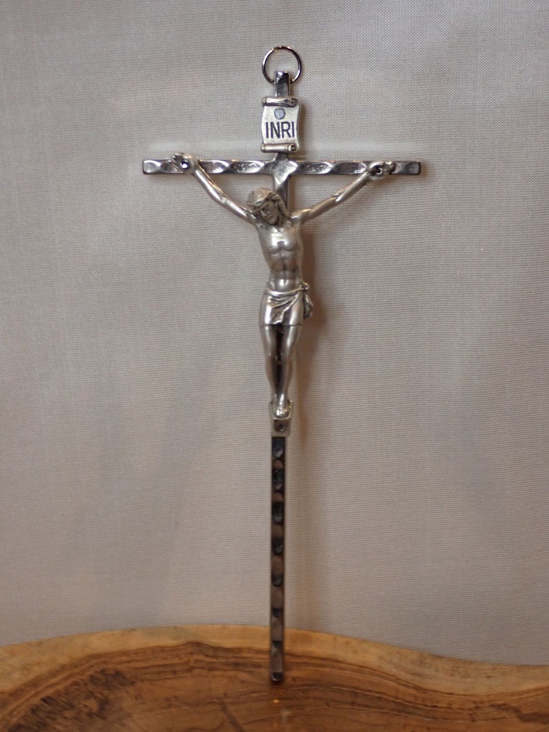 Wall Crucifix: Silver Metal 13cm x 5.5cm