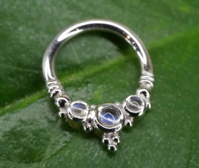 Sylvie Seam Ring WG 14kt
