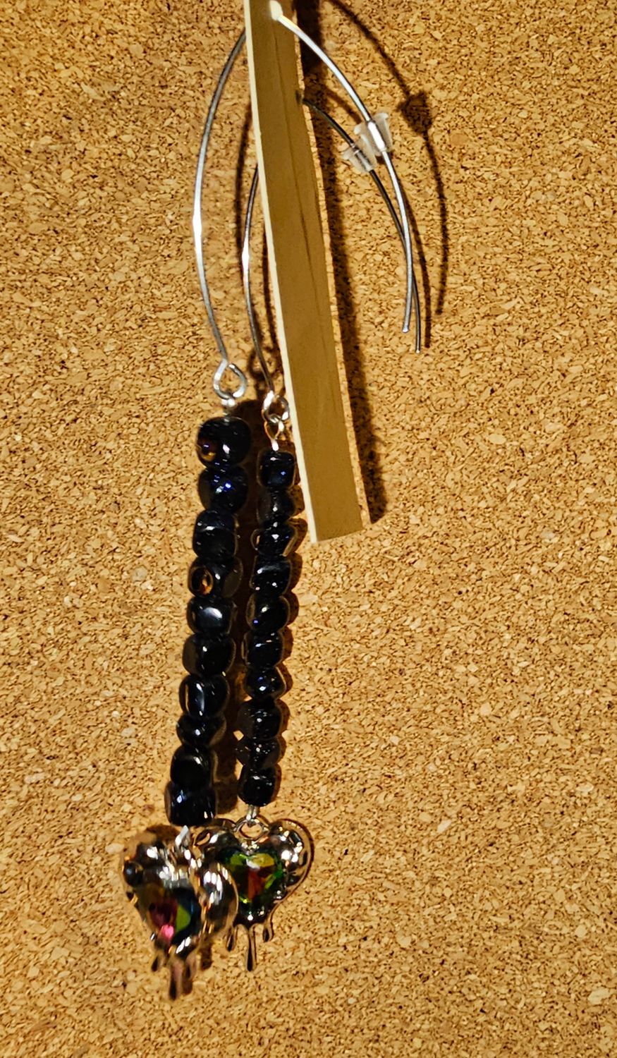 Shimmery Black Onyx &amp; Hearts on V-posts