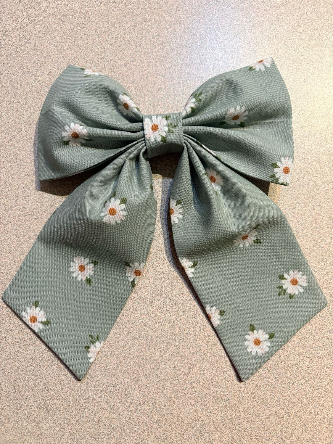 Sage Margarita Bow