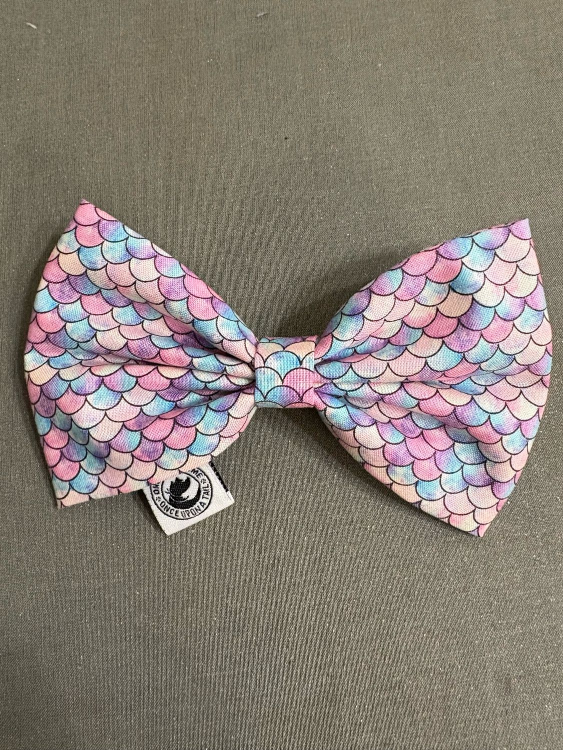Sea Tails Bow