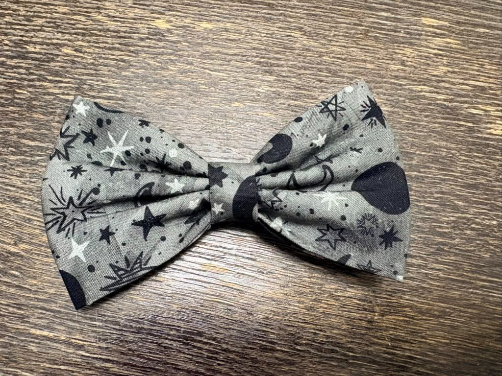 Spooky Night Bow