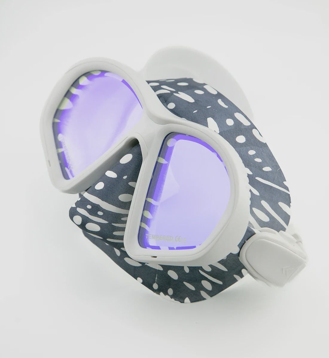 Bright Buoy Whale Shark Low Volume Silicone Printed Mask