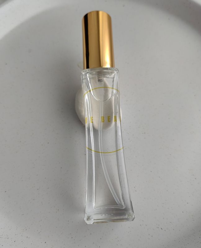 PERFUME