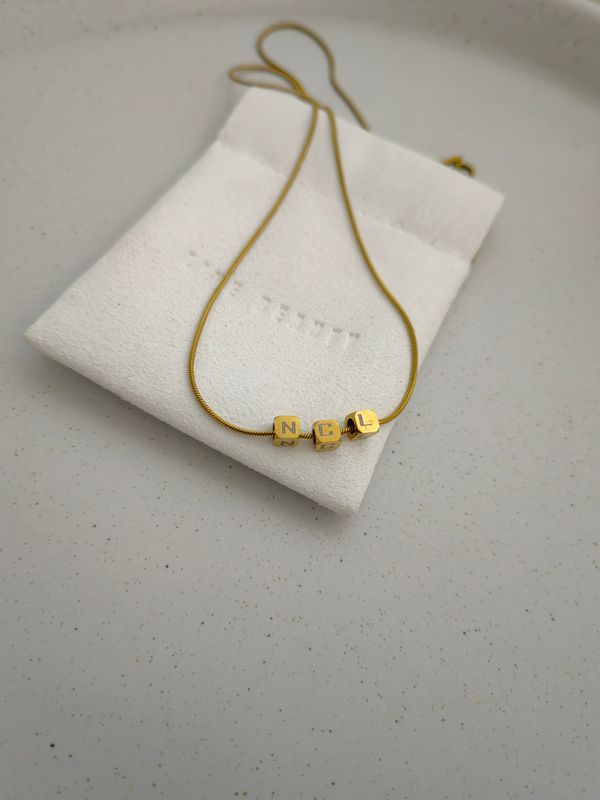 CUBES NECKLACE