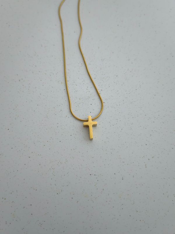 DAINTY CROSS NECKLACE