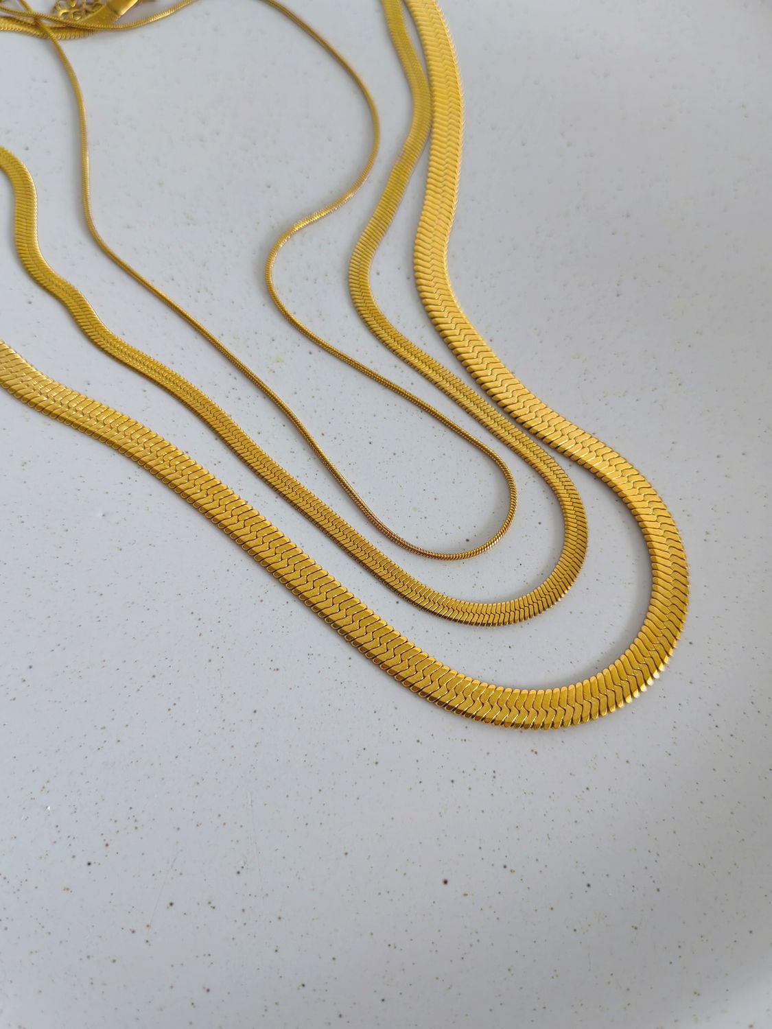 HERRINGBONE NECKLACE
