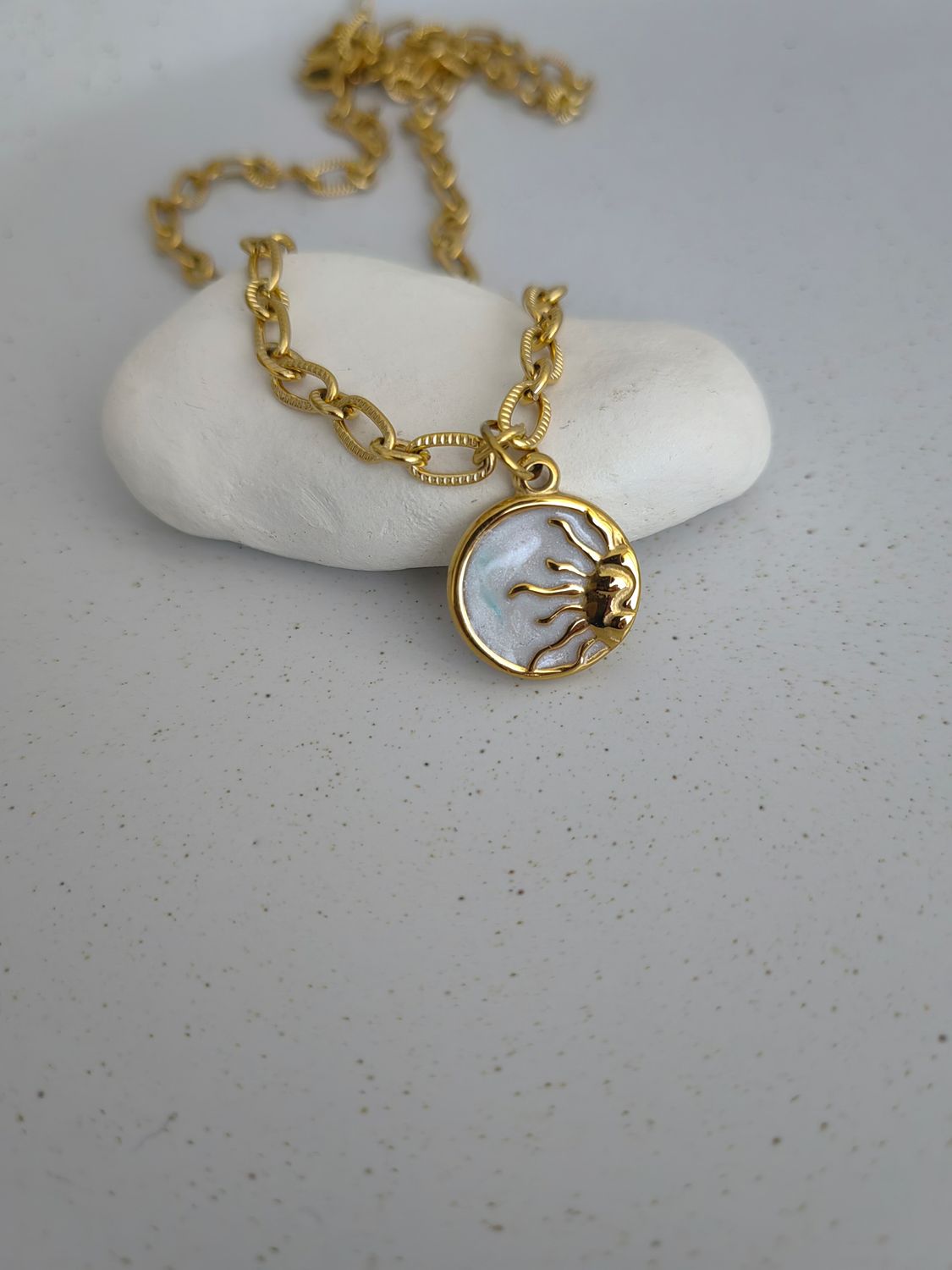 SUN NECKLACE