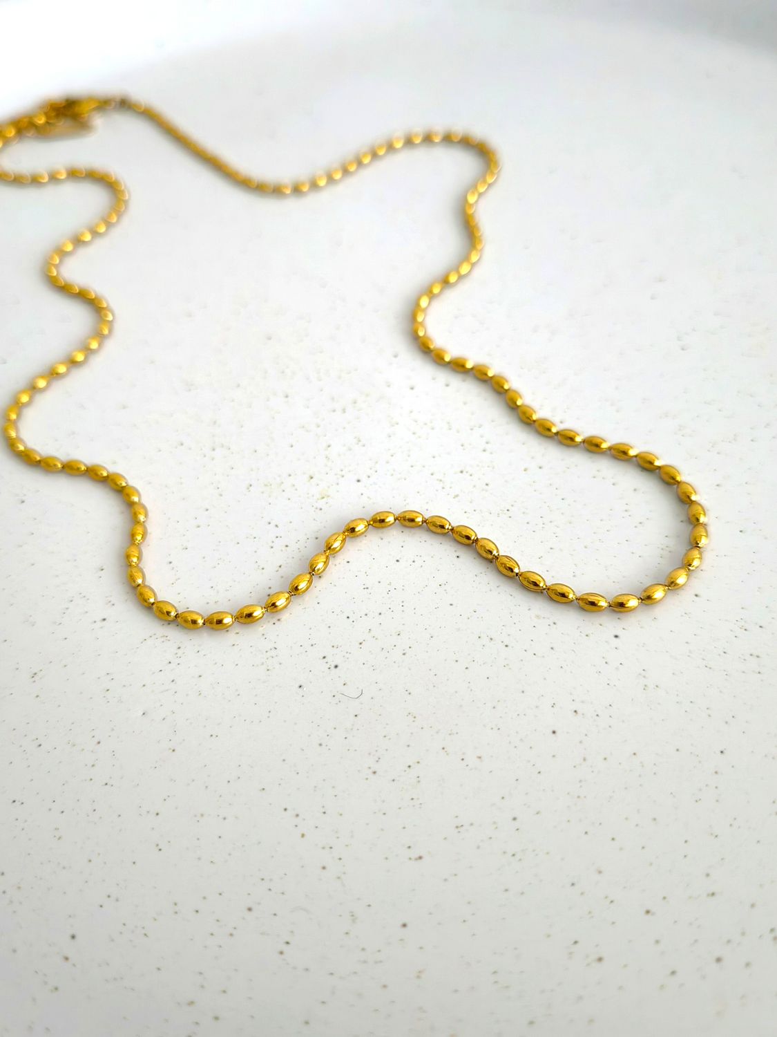 BEADS NECKLACE