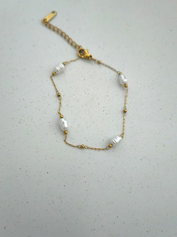 PEARL BRACELET