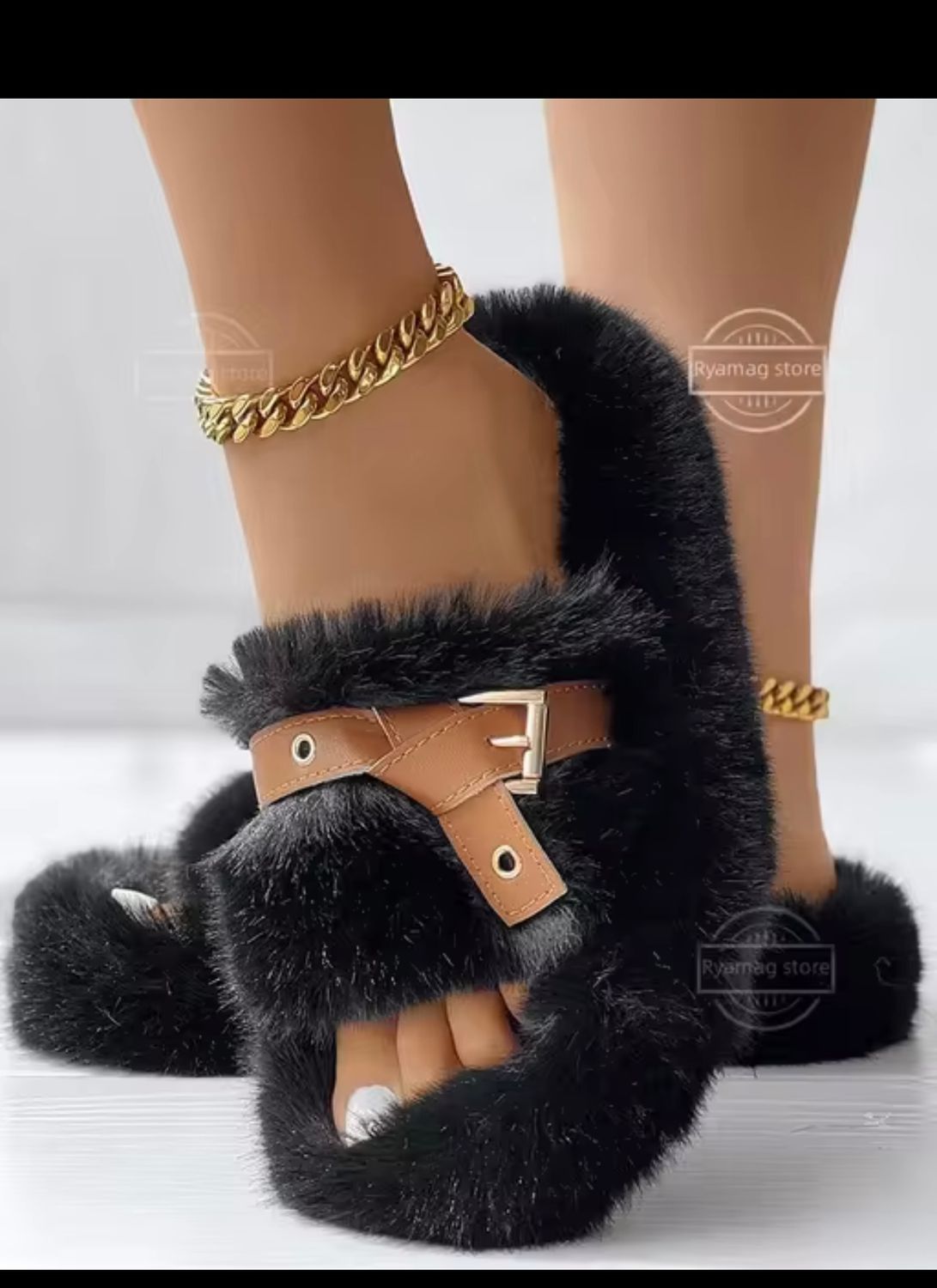 women&#39;s Eyelet Buckled Fluffy Winter Slippers