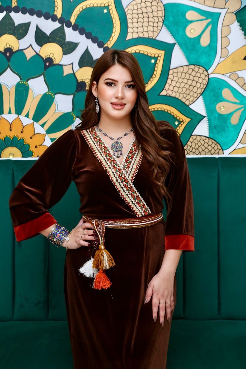 Robe THANINA