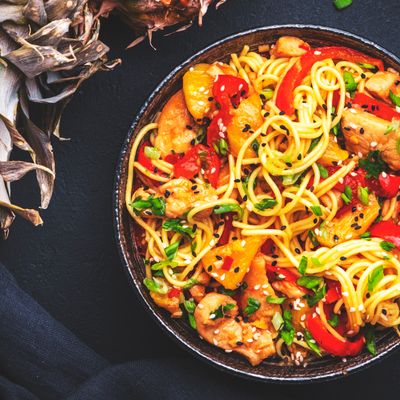 Oosterse noodles met kip - Voorgerecht