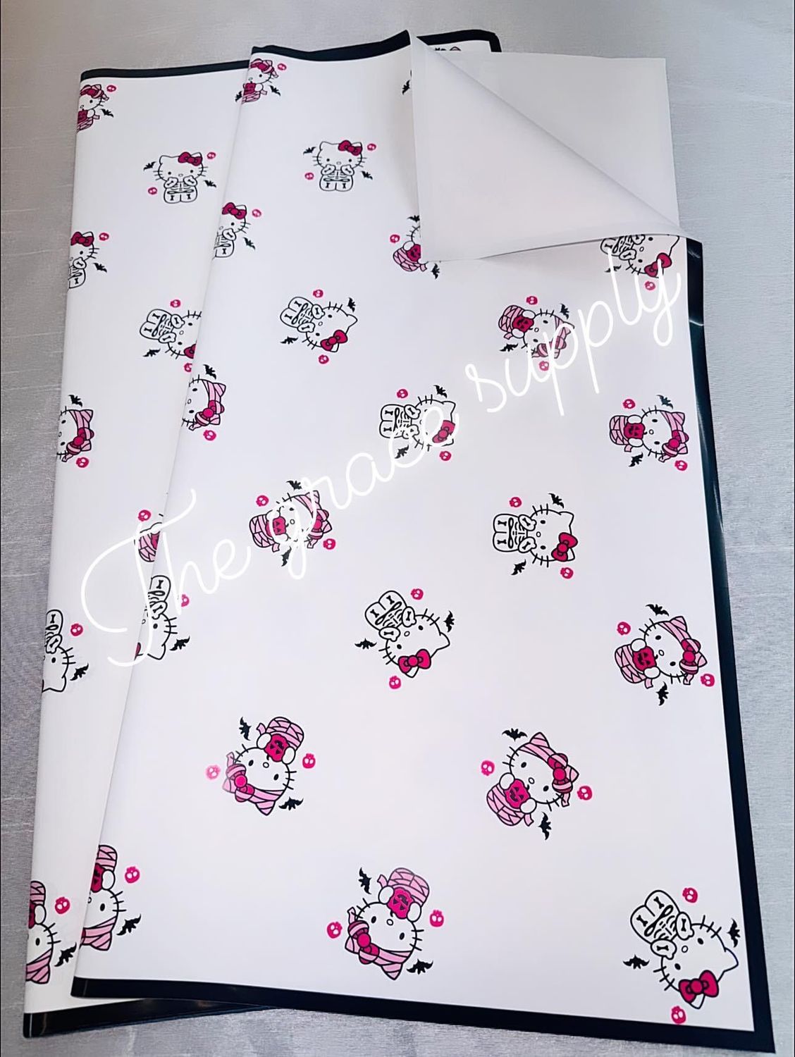 White solid skull hello kitty