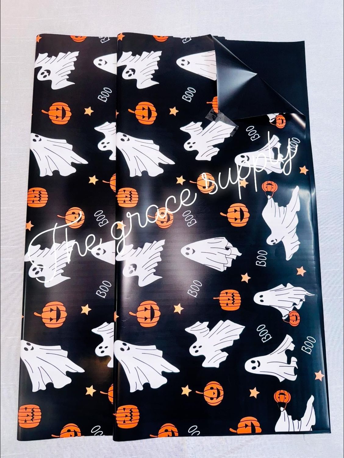 Black ghost and pumpkin