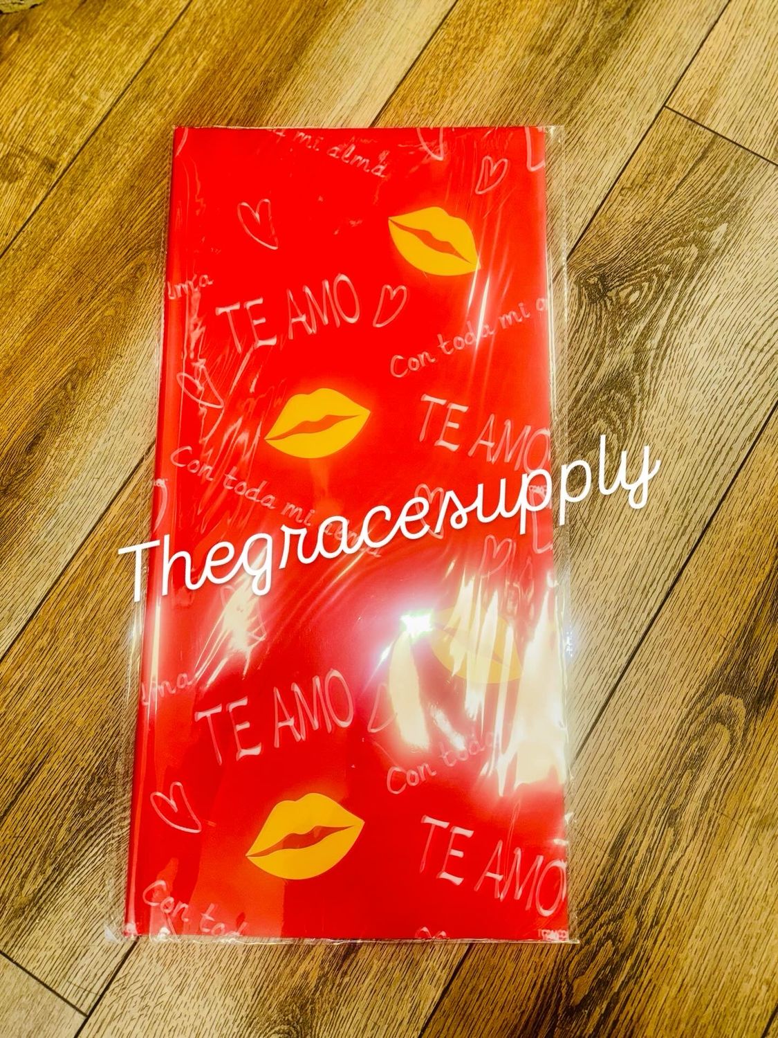 Te Amo Red Solid Wrapping Paper