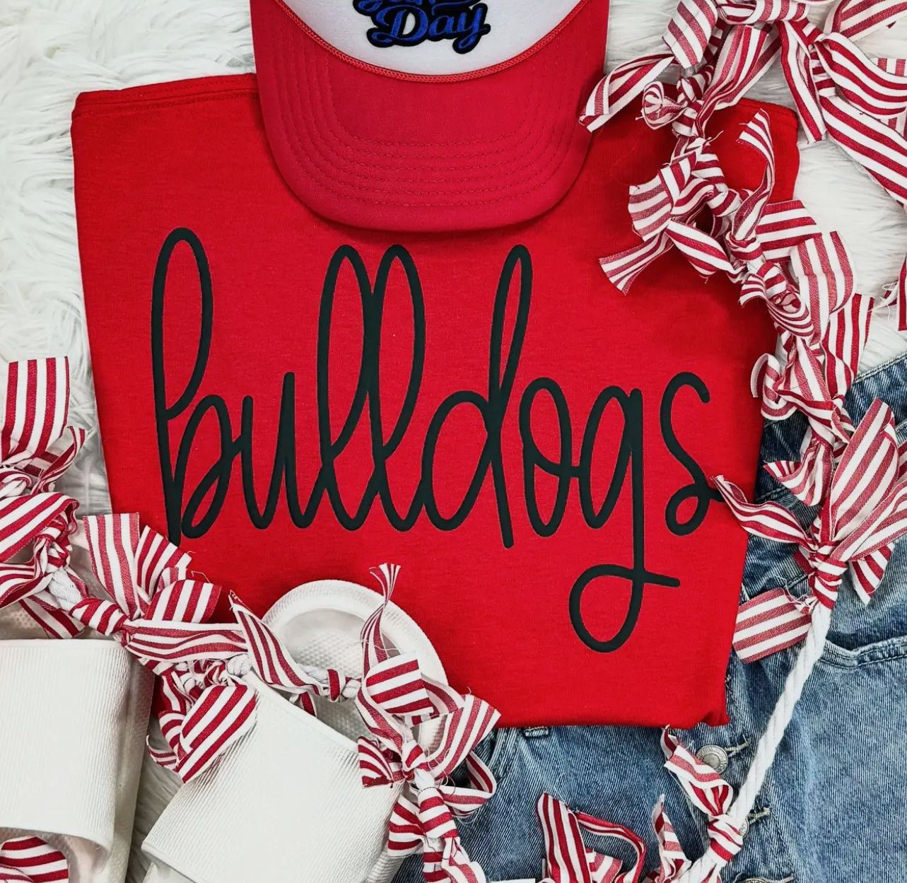 BULLDOGS PUFFY LETTER TEE