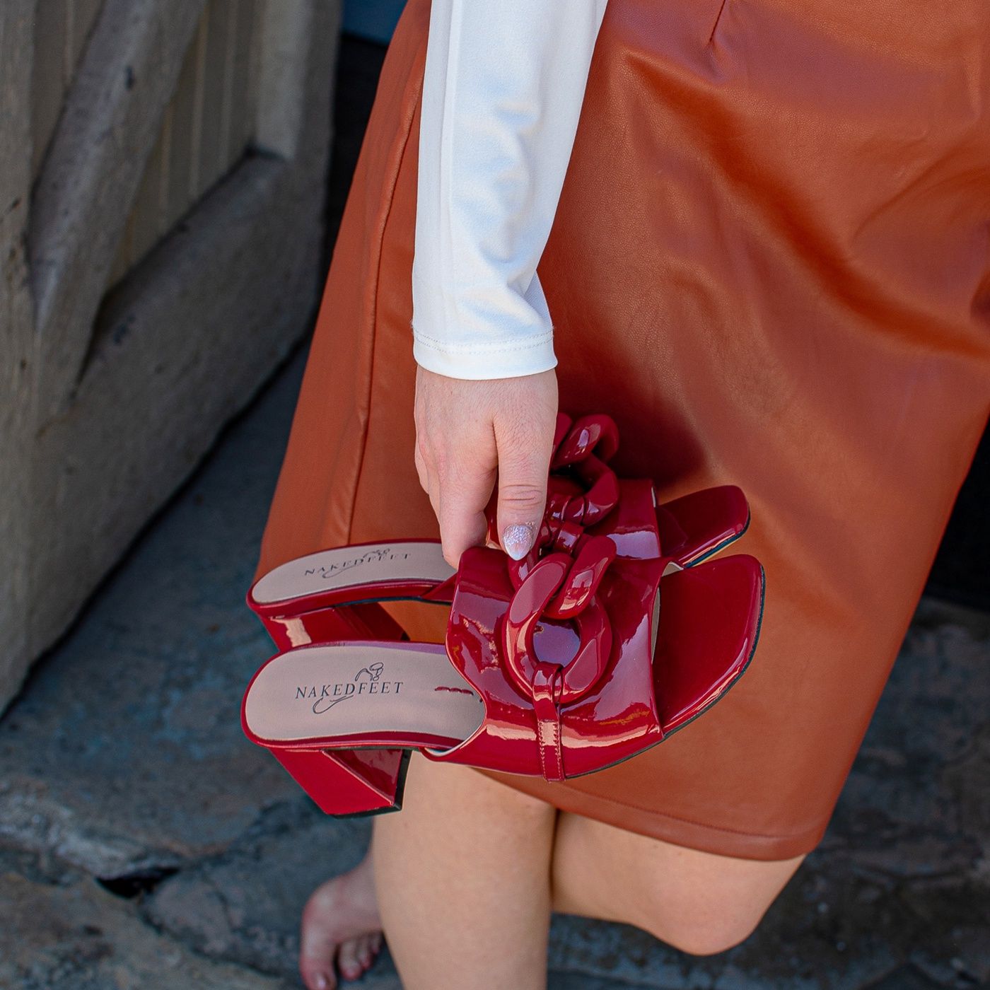 NAKED FEET COTERIE-DEEP RED