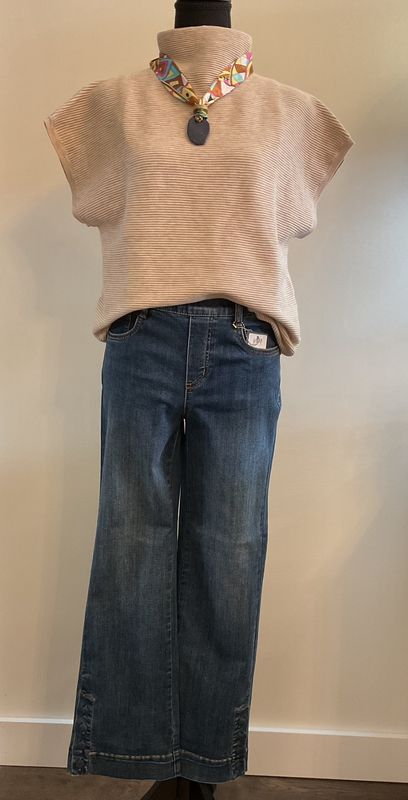 PULL-ON BOOT CUT ANKLE JEAN