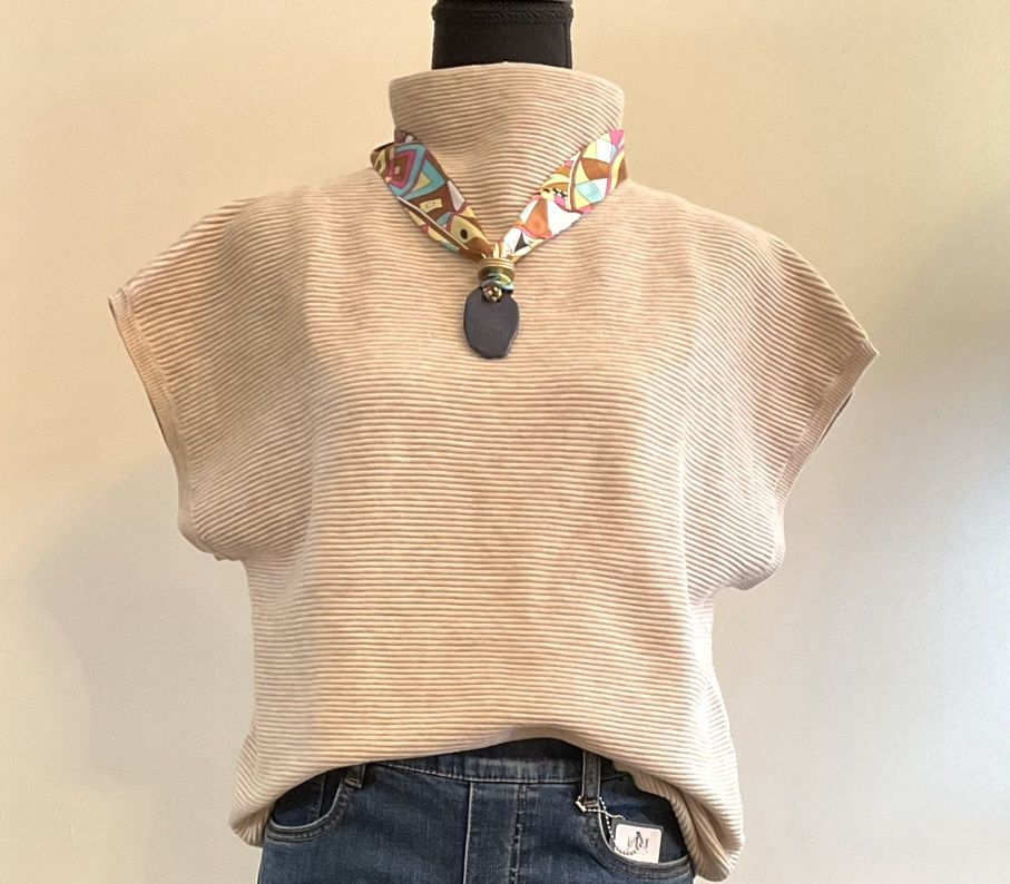 FDJ MOCK NECK SWEATER VEST