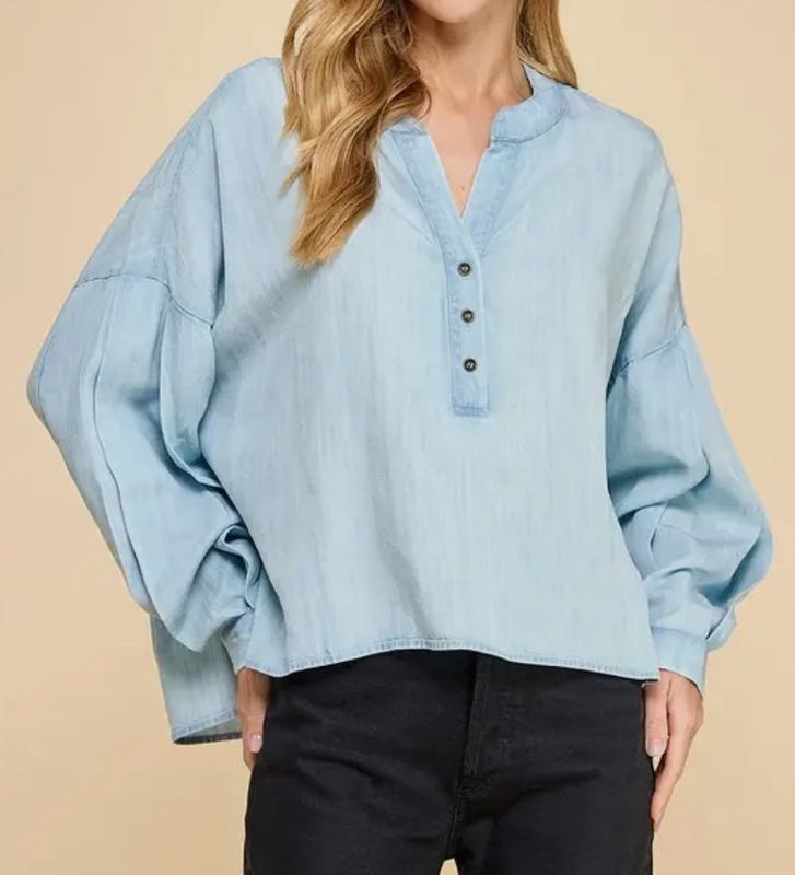 DENIM COLLARLESS BUTTON UP
