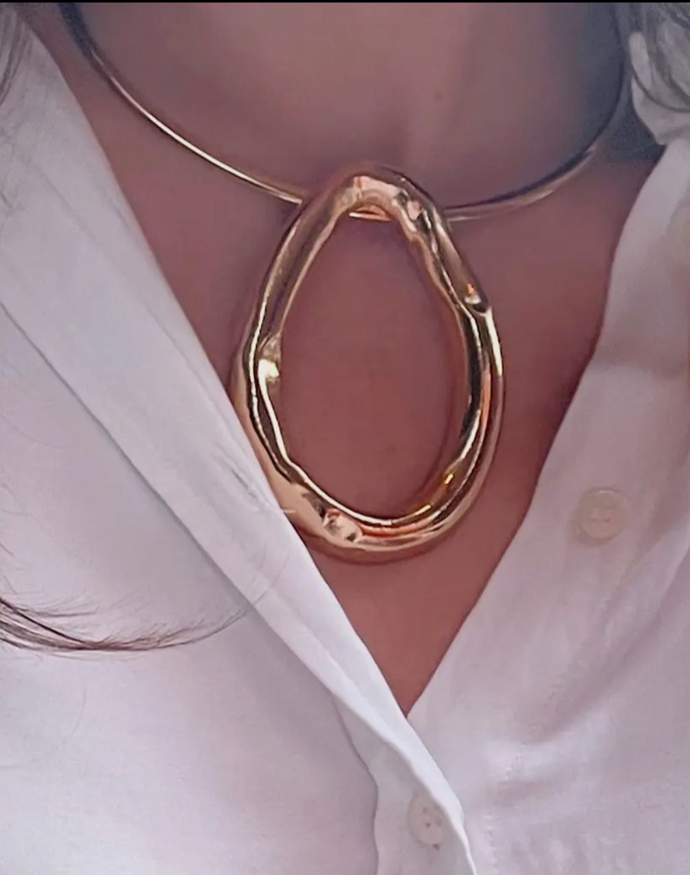 OVAL STATEMENT NECKLACE