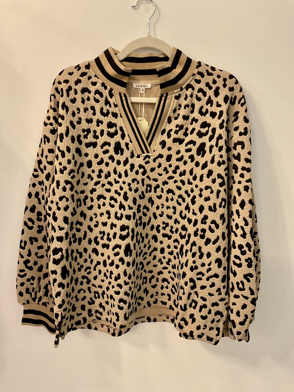 WILD SIDE CHEETAH PULLOVER  TOP