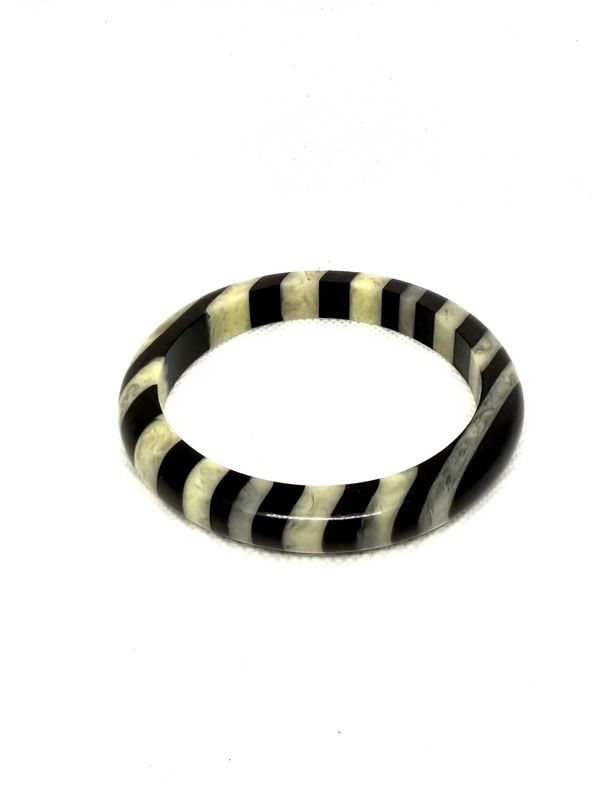 ZEBRA RESIN BANGLE