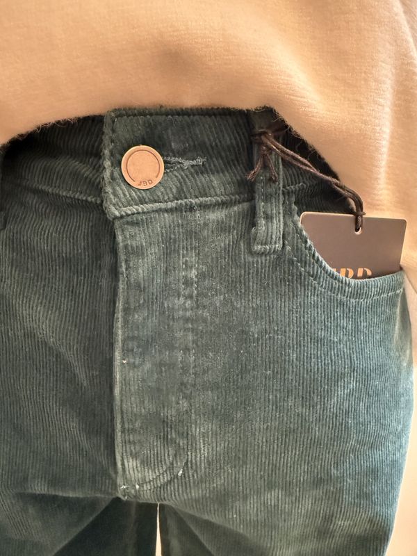 SLIM BOOT CUT CORDUROY- EMERALD