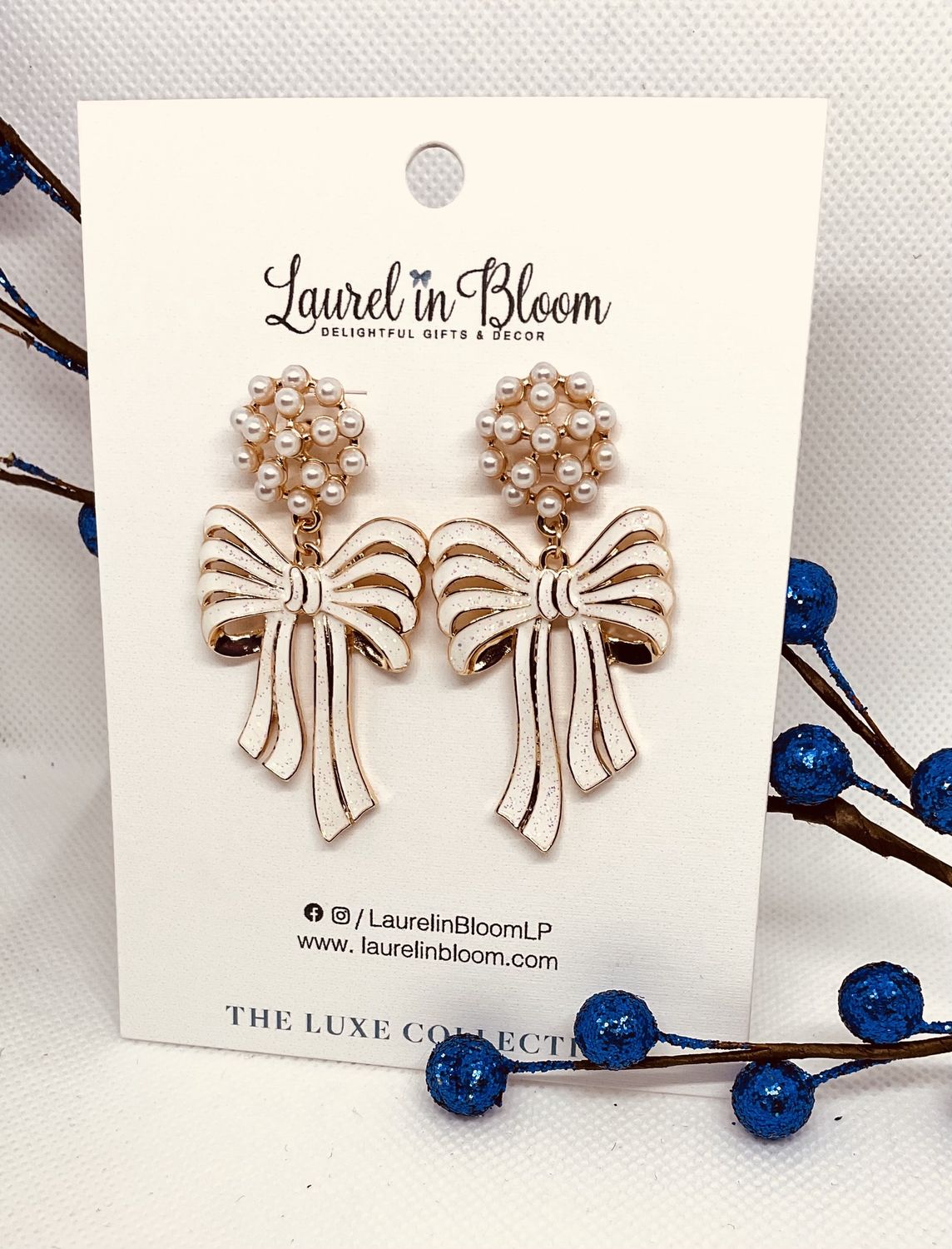 PEARL WHITE WINTER GALA EARRINGS